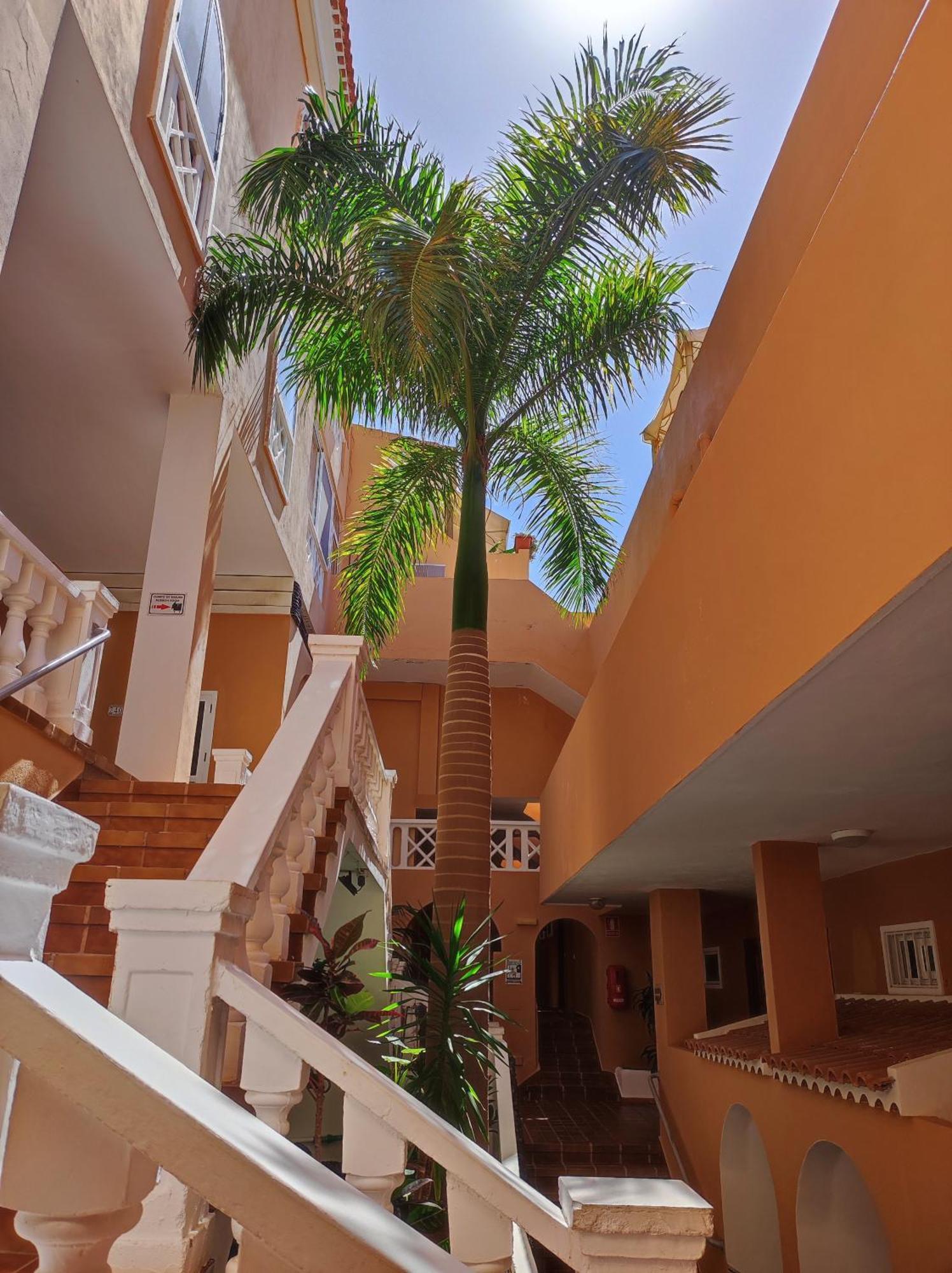 Sunshine Escape With Ocean View Apartment Costa Adeje  Exterior photo